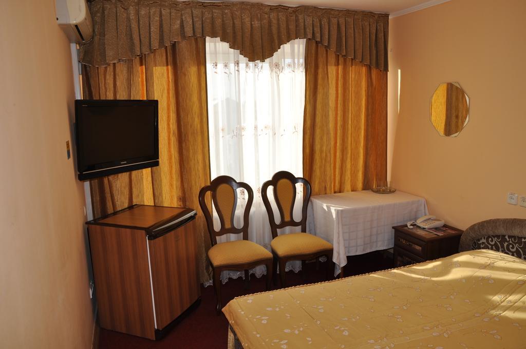 Hotel Cooperator Киев Екстериор снимка