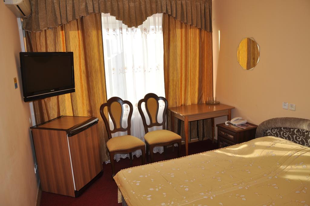 Hotel Cooperator Киев Екстериор снимка