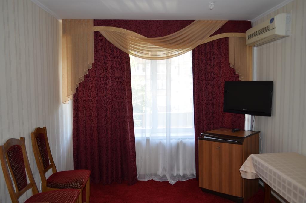Hotel Cooperator Киев Екстериор снимка